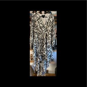 Gorgeous, high low, black and white dress